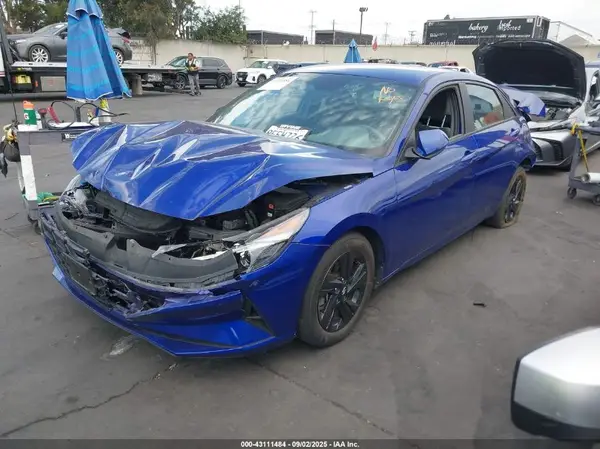 KMHLM4AGXPU484388 2023 HYUNDAI ELANTRA - Image 2