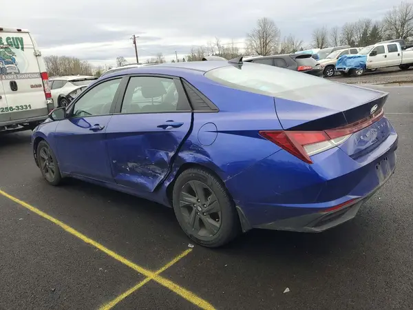 KMHLM4AGXPU505255 2023 HYUNDAI ELANTRA - Image 2