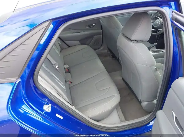 KMHLM4AGXPU505675 2023 HYUNDAI ELANTRA - Image 8