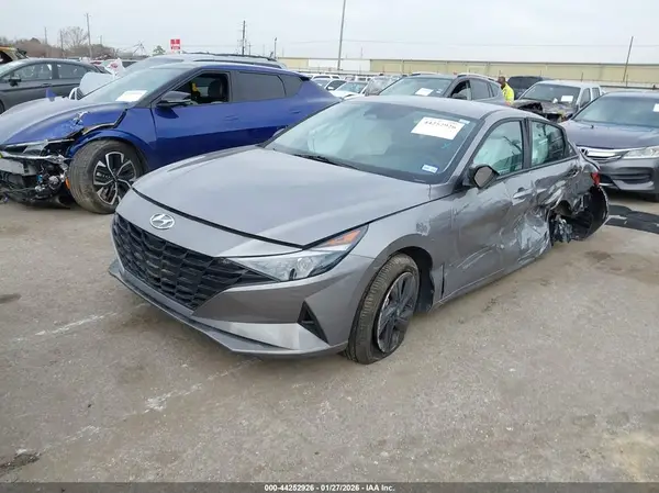 KMHLM4AGXPU531922 2023 HYUNDAI ELANTRA - Image 2