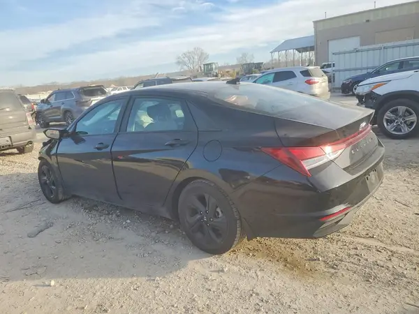 KMHLM4AGXPU532732 2023 HYUNDAI ELANTRA - Image 2