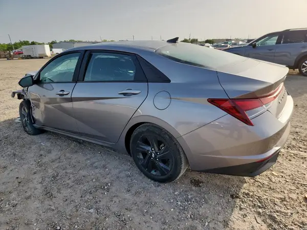 KMHLM4AGXPU535369 2023 HYUNDAI ELANTRA - Image 2