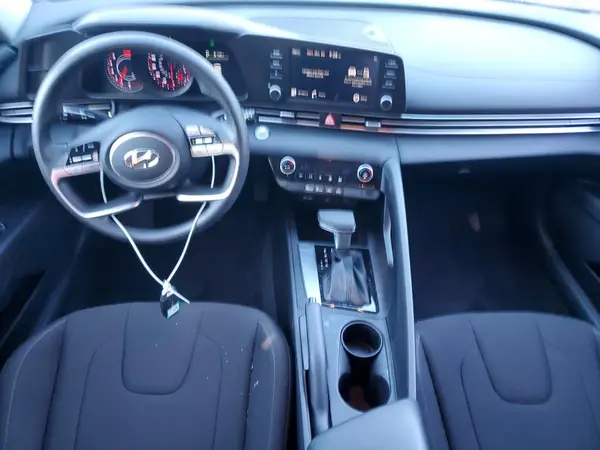 KMHLM4AGXPU563012 2023 HYUNDAI ELANTRA - Image 8