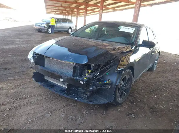 KMHLM4AGXPU583700 2023 HYUNDAI ELANTRA - Image 2