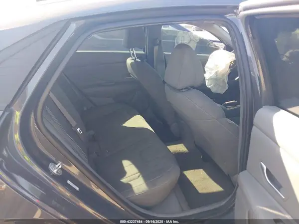 KMHLM4AGXPU585463 2023 HYUNDAI ELANTRA - Image 8