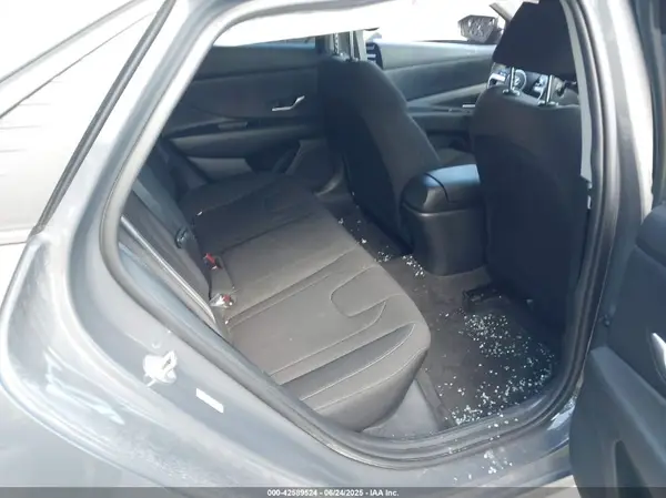 KMHLM4AGXPU597533 2023 HYUNDAI ELANTRA - Image 8