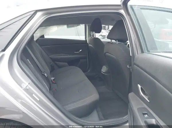 KMHLM4AGXPU601368 2023 HYUNDAI ELANTRA - Image 8