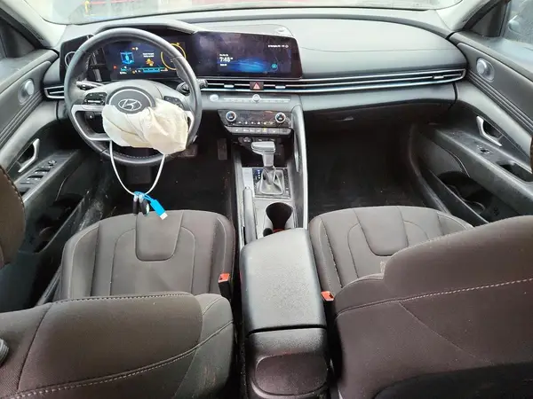 KMHLM4AGXPU604951 2023 HYUNDAI ELANTRA - Image 8