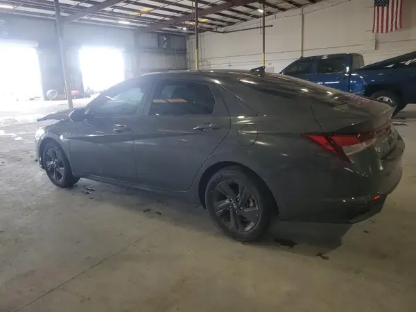 KMHLM4AGXPU625640 2023 HYUNDAI ELANTRA - Image 2