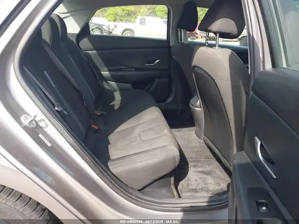 KMHLM4AJ0MU003944 2021 HYUNDAI ELANTRA - Image 8