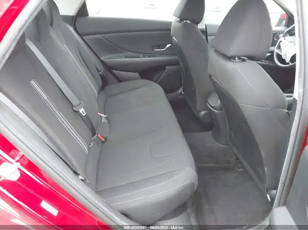 KMHLM4AJ0MU007122 2021 HYUNDAI ELANTRA - Image 8
