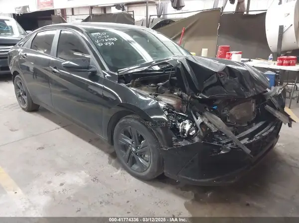 KMHLM4AJ0PU037693 2023 HYUNDAI ELANTRA - Image 1
