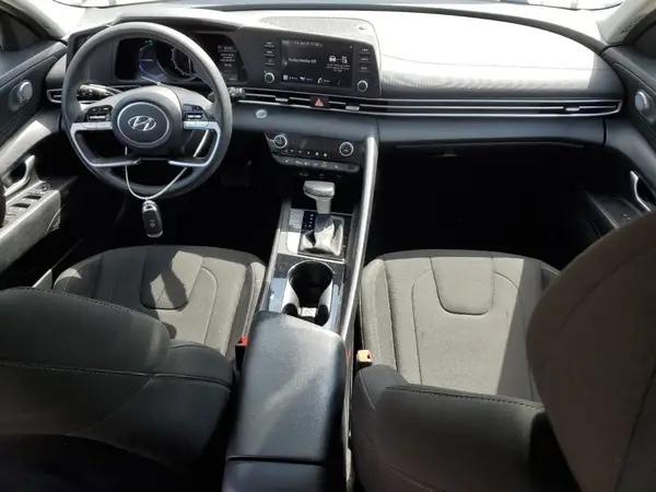 KMHLM4AJ0PU041534 2023 HYUNDAI ELANTRA - Image 8