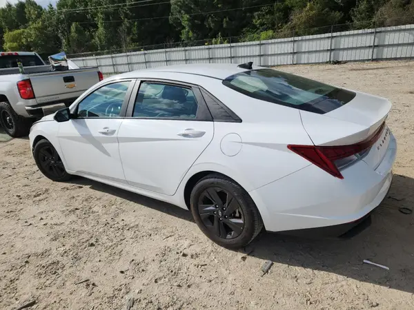 KMHLM4AJ0PU045096 2023 HYUNDAI ELANTRA - Image 2