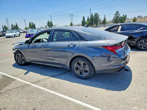 KMHLM4AJ0PU074601 2023 HYUNDAI ELANTRA - Image 2