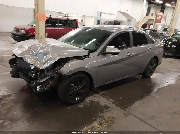 KMHLM4AJ0PU075716 2023 HYUNDAI ELANTRA - Image 2