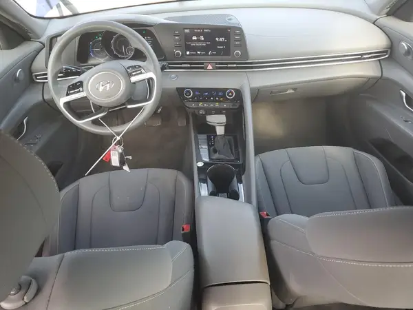 KMHLM4AJ0PU077403 2023 HYUNDAI ELANTRA - Image 8