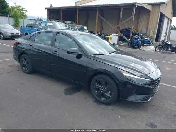 KMHLM4AJ0PU082696 2023 HYUNDAI ELANTRA - Image 1