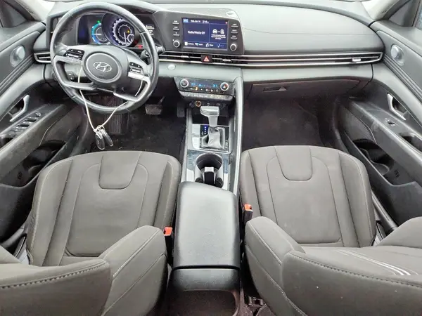KMHLM4AJ1MU004763 2021 HYUNDAI ELANTRA - Image 8