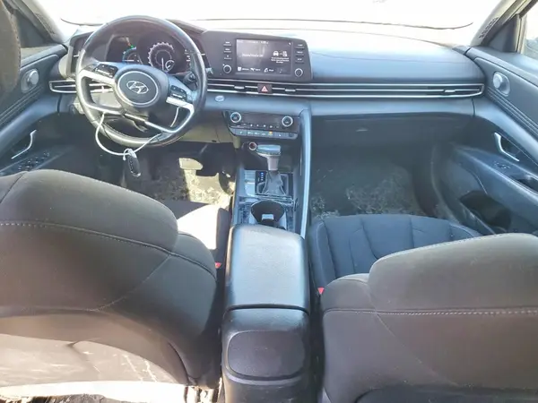 KMHLM4AJ1MU006660 2021 HYUNDAI ELANTRA - Image 8