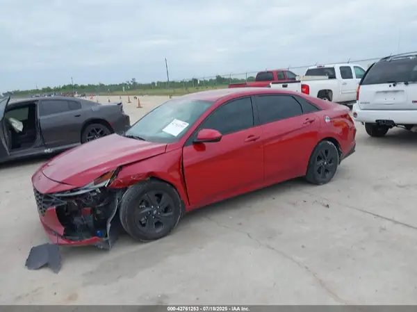 KMHLM4AJ1MU009686 2021 HYUNDAI ELANTRA - Image 2