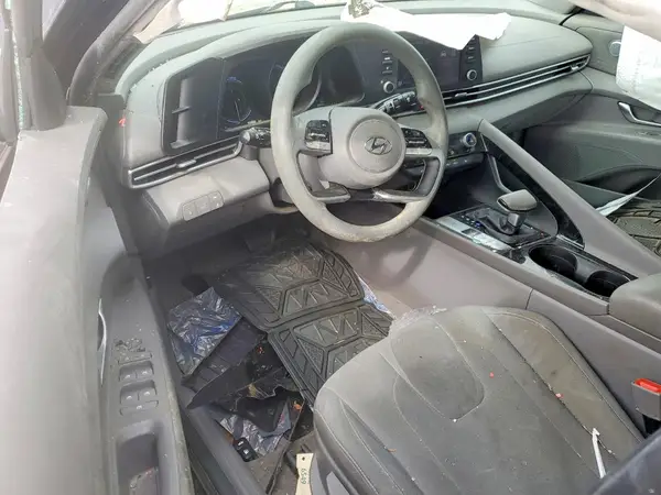 KMHLM4AJ1NU019216 2022 HYUNDAI ELANTRA - Image 8