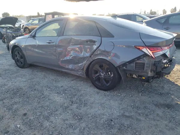 KMHLM4AJ1NU021435 2022 HYUNDAI ELANTRA - Image 2