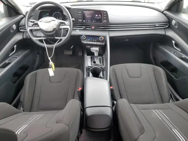 KMHLM4AJ1NU023296 2022 HYUNDAI ELANTRA - Image 8