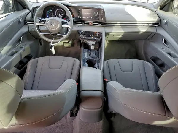 KMHLM4AJ1PU041395 2023 HYUNDAI ELANTRA - Image 8