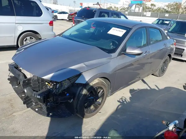 KMHLM4AJ1PU070153 2023 HYUNDAI ELANTRA - Image 2