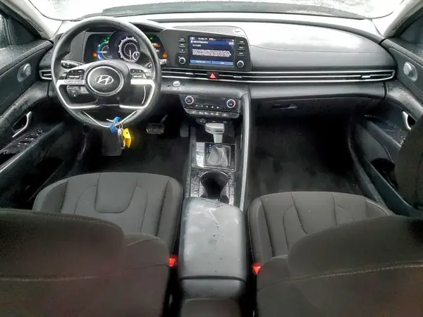 KMHLM4AJ1PU082318 2023 HYUNDAI ELANTRA - Image 8