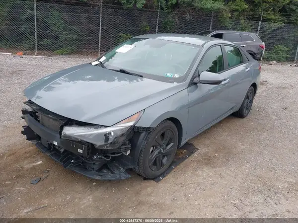 KMHLM4AJ2MU008028 2021 HYUNDAI ELANTRA - Image 2