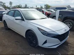KMHLM4AJ2NU023937 2022 HYUNDAI ELANTRA