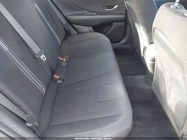 KMHLM4AJ2NU031536 2022 HYUNDAI ELANTRA - Image 8