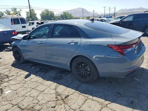 KMHLM4AJ2NU031889 2022 HYUNDAI ELANTRA - Image 2