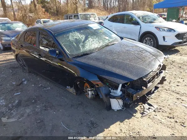 KMHLM4AJ2NU032038 2022 HYUNDAI ELANTRA - Image 1