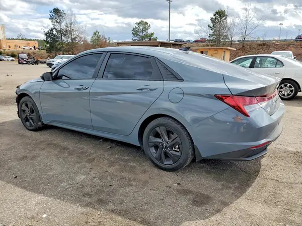 KMHLM4AJ2PU036030 2023 HYUNDAI ELANTRA - Image 2