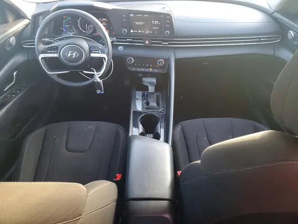 KMHLM4AJ2PU037744 2023 HYUNDAI ELANTRA - Image 8