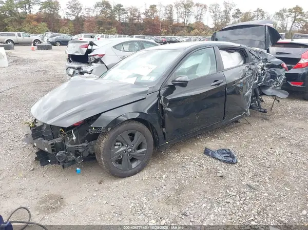 KMHLM4AJ2PU040336 2023 HYUNDAI ELANTRA - Image 2