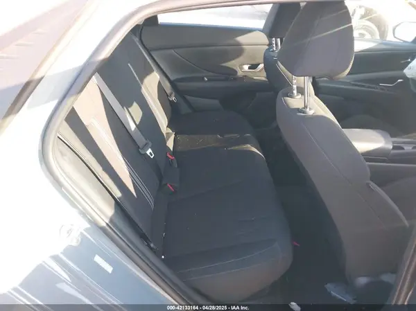 KMHLM4AJ2PU040417 2023 HYUNDAI ELANTRA - Image 8