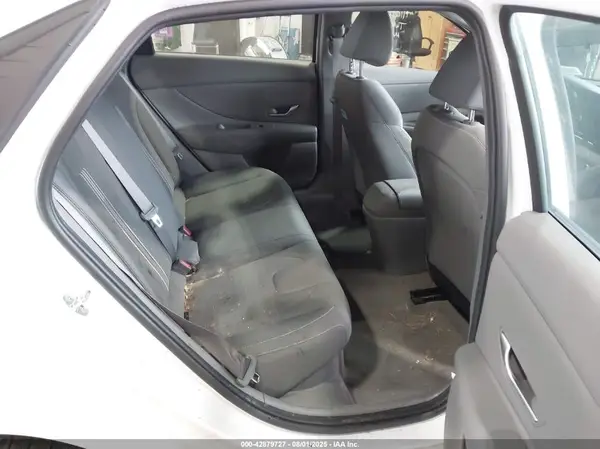 KMHLM4AJ2PU045097 2023 HYUNDAI ELANTRA - Image 8