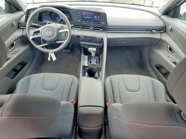 KMHLM4AJ2PU054138 2023 HYUNDAI ELANTRA - Image 8