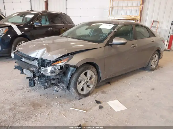 KMHLM4AJ2PU054723 2023 HYUNDAI ELANTRA - Image 2