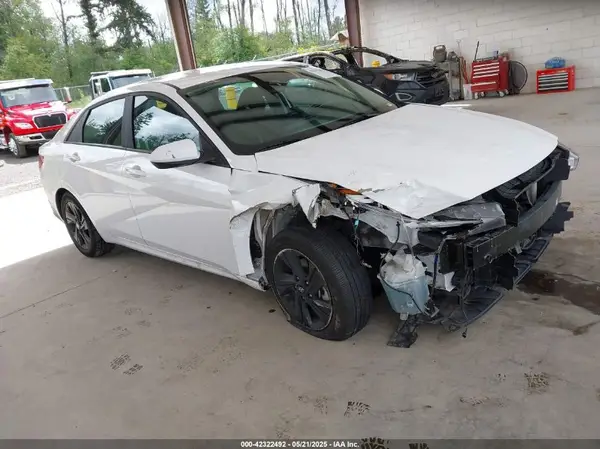 KMHLM4AJ2PU082893 2023 HYUNDAI ELANTRA - Image 1