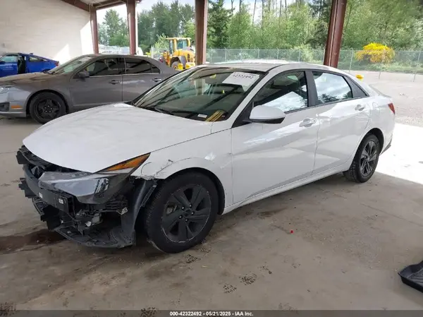 KMHLM4AJ2PU082893 2023 HYUNDAI ELANTRA - Image 2