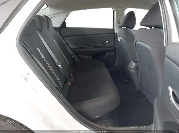 KMHLM4AJ2PU082893 2023 HYUNDAI ELANTRA - Image 8