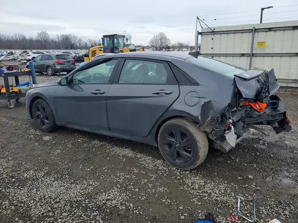 KMHLM4AJ2PU083963 2023 HYUNDAI ELANTRA - Image 2