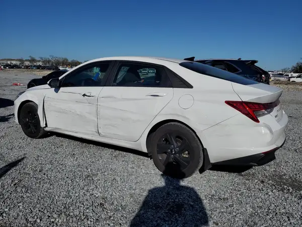 KMHLM4AJ2PU084515 2023 HYUNDAI ELANTRA - Image 2