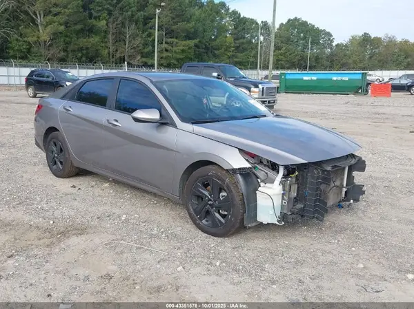 KMHLM4AJ2PU085065 2023 HYUNDAI ELANTRA - Image 1