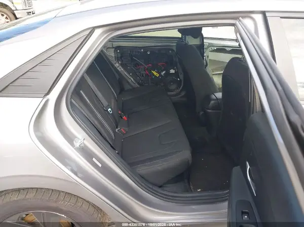 KMHLM4AJ2PU085065 2023 HYUNDAI ELANTRA - Image 8